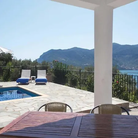 Maro Vilă Skopelos